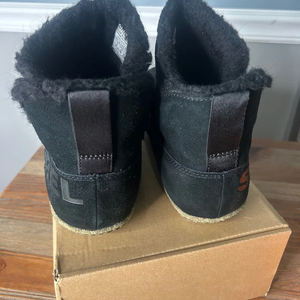 Sorel Explorer Joan Cozy Booties -‎ Black Suede, Faux Fur Trim - Women's Size 10
